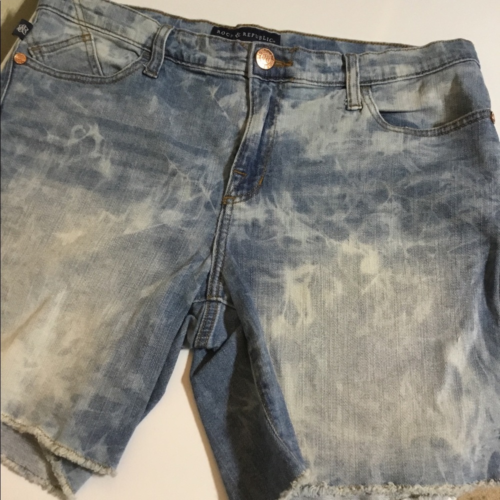 Rock and Republic Size 14 Shorts
